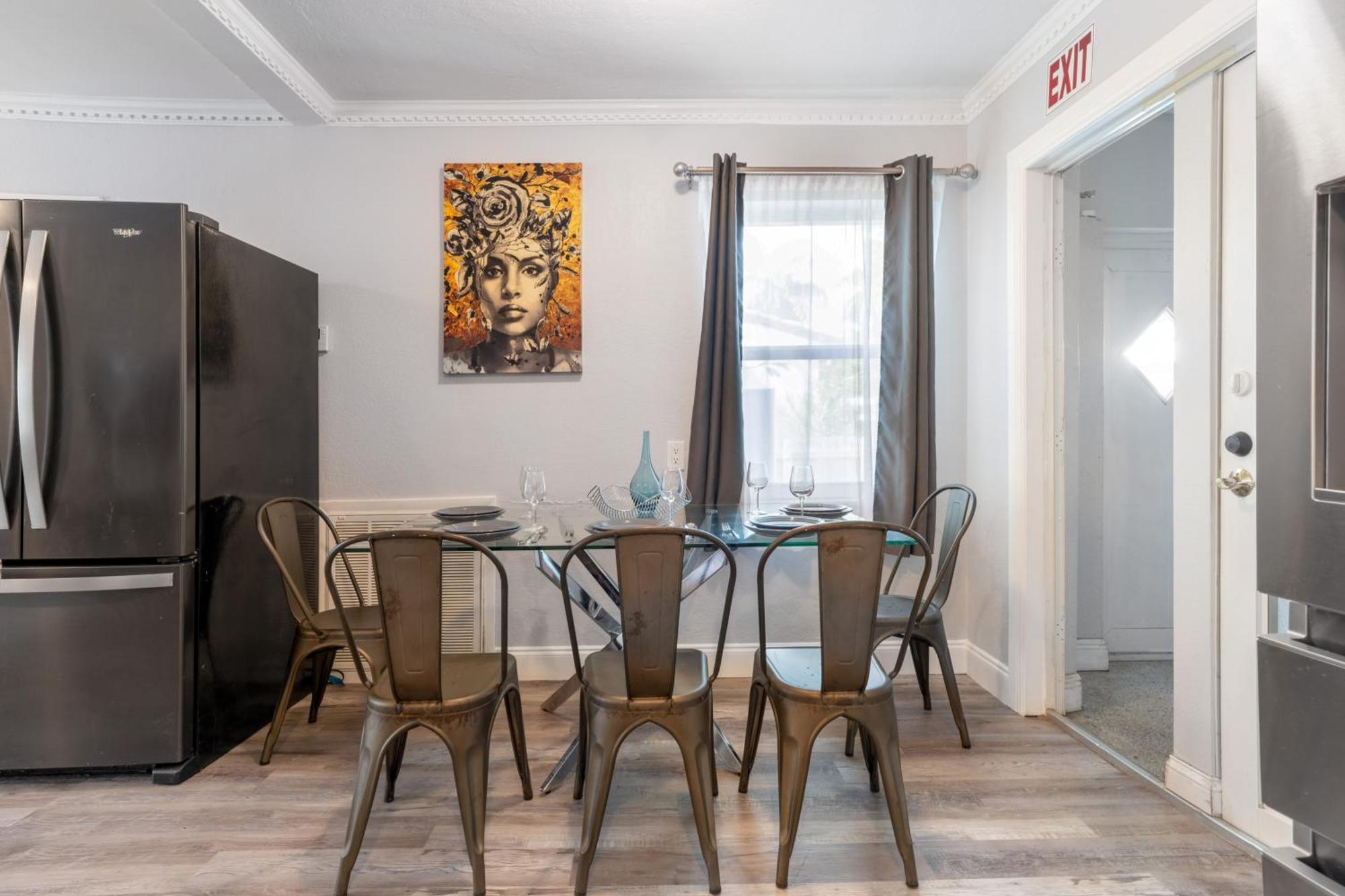 Hollywood Peaceful Hostel Dış mekan fotoğraf
